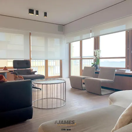 Schitterend, Ruim Design Appartement Met Frontaal Zeezicht Ref J00764 Apartment Knokke-Heist