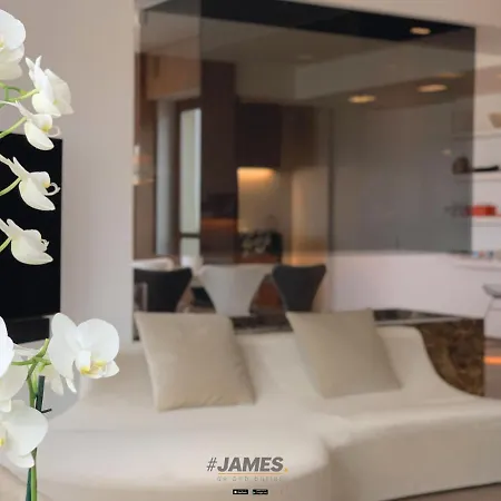 Schitterend, Ruim Design Appartement Met Frontaal Zeezicht Ref J00764 Apartamento Knokke-Heist