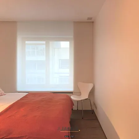 Apartamento Schitterend, Ruim Design Appartement Met Frontaal Zeezicht Ref J00764